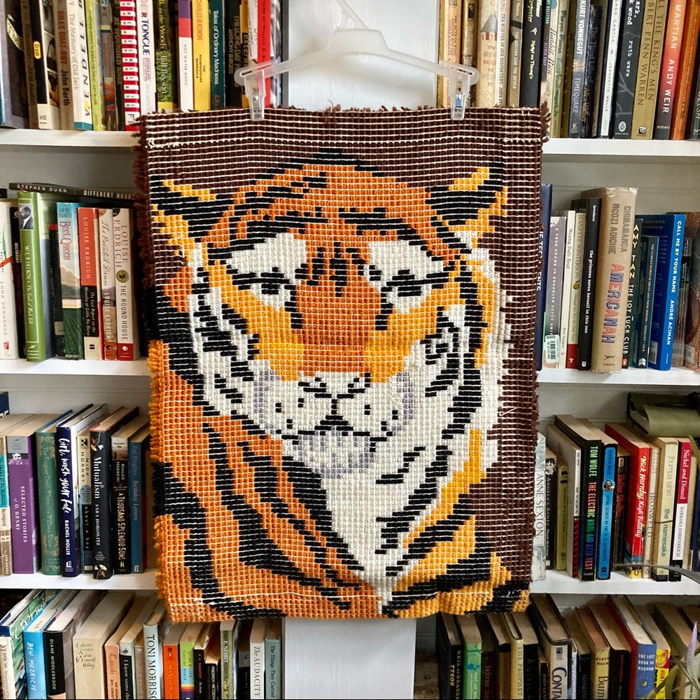 Vintage Tiger Latch Hook Wall Hanging - Brown, Orange, Black, White - Picture 3 of 4
